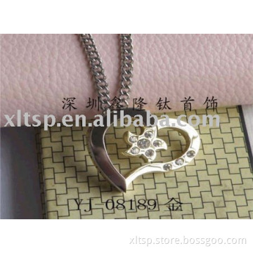 TC45(Gold-plated) Heart-shaped custom stainless steel pendant broken heart pendant